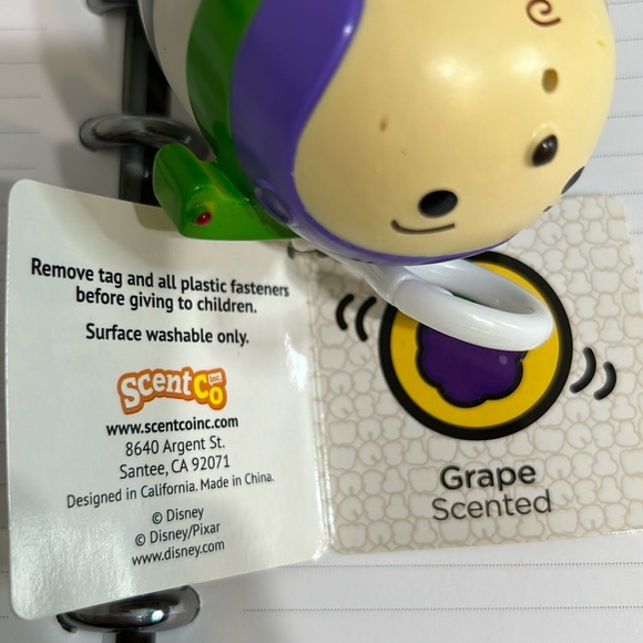 Disney Tsum Tsum‎ - Toy Story Buzz Lightyear Squeezable Scent Keychain Clip NWT - Picture 11 of 13
